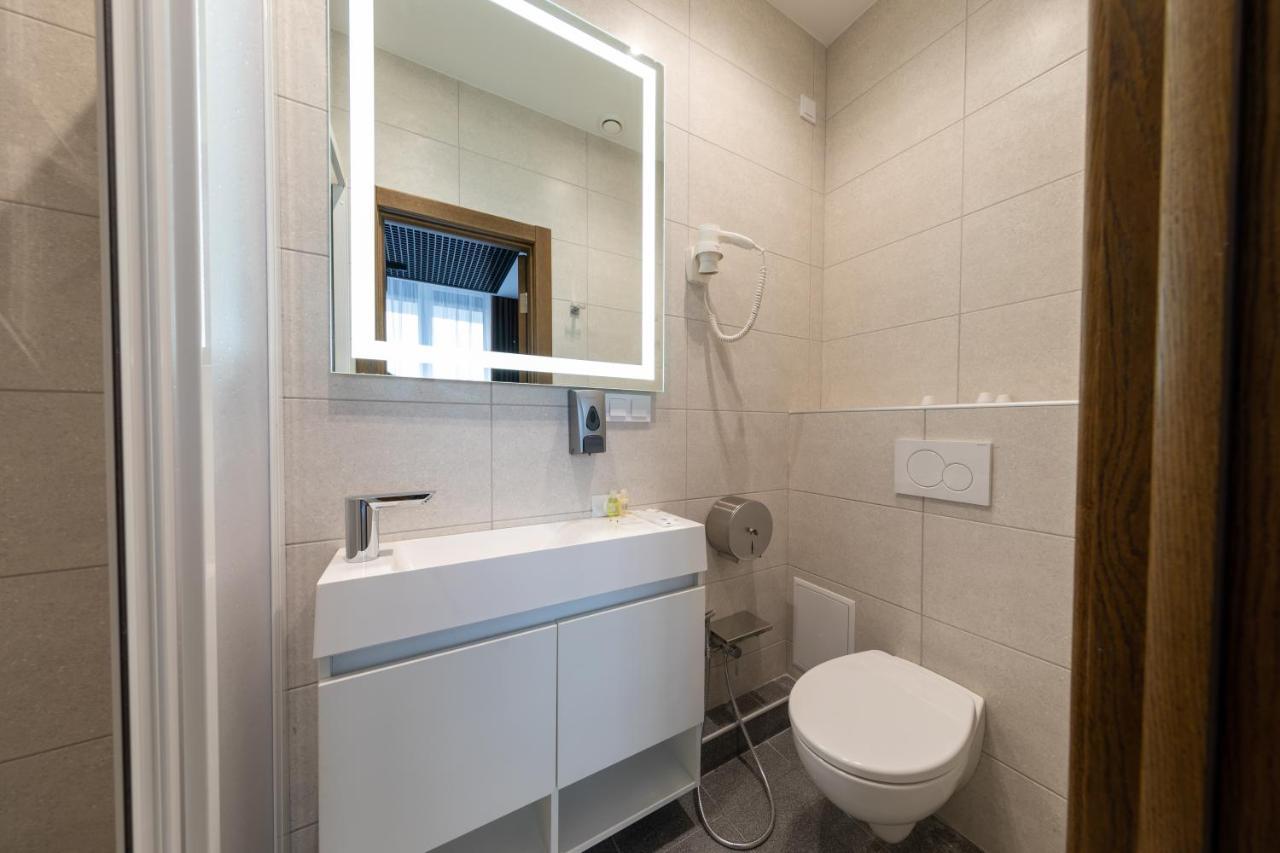 Misto Capsule Hotel Kiev Ngoại thất bức ảnh
