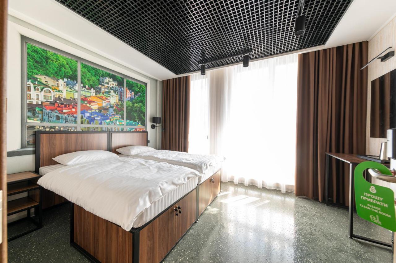 Misto Capsule Hotel Kiev Ngoại thất bức ảnh
