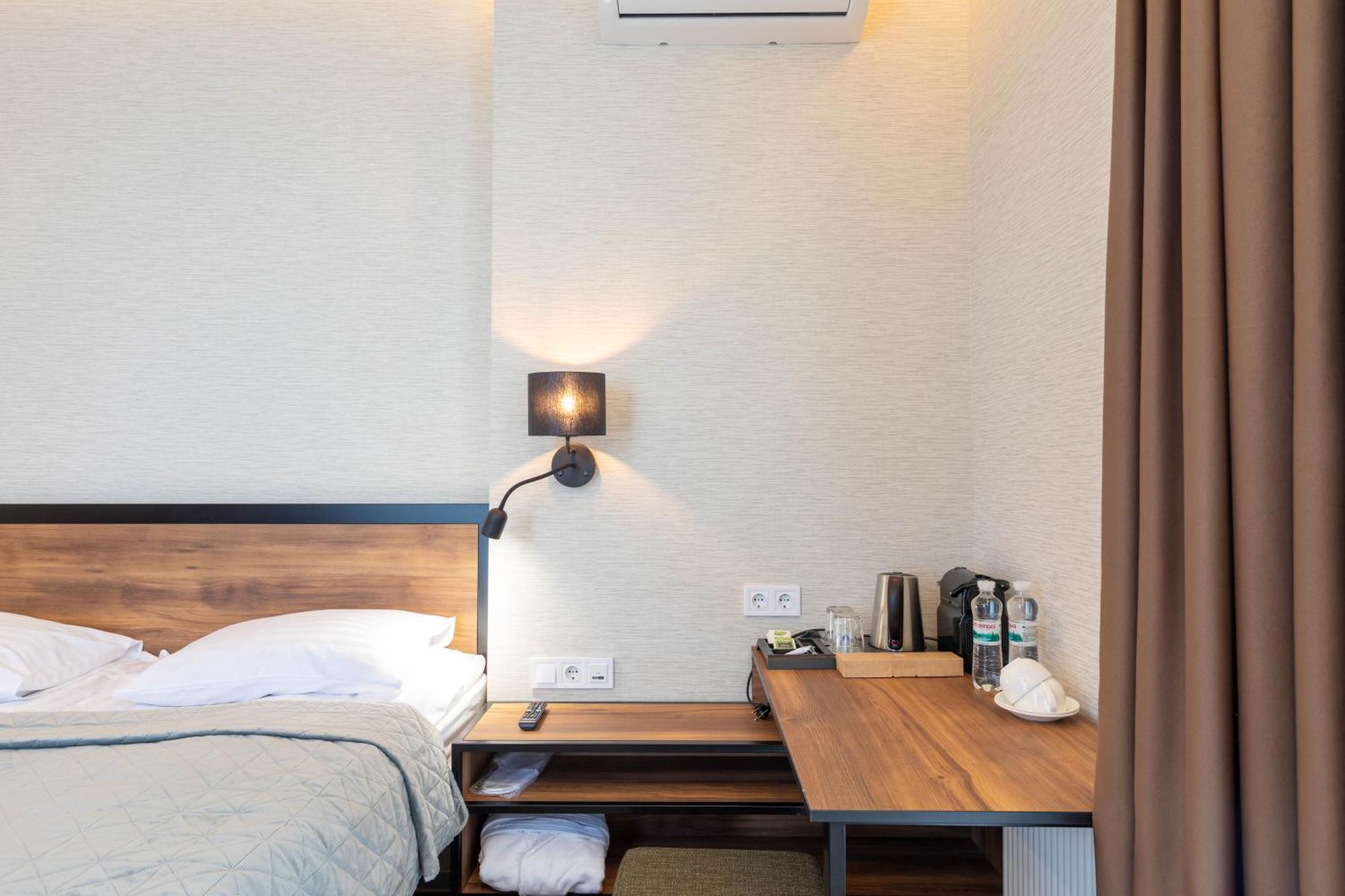 Misto Capsule Hotel Kiev Ngoại thất bức ảnh
