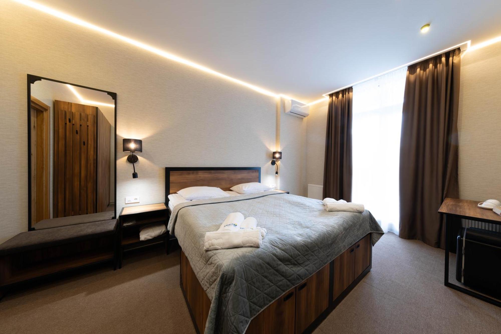 Misto Capsule Hotel Kiev Ngoại thất bức ảnh
